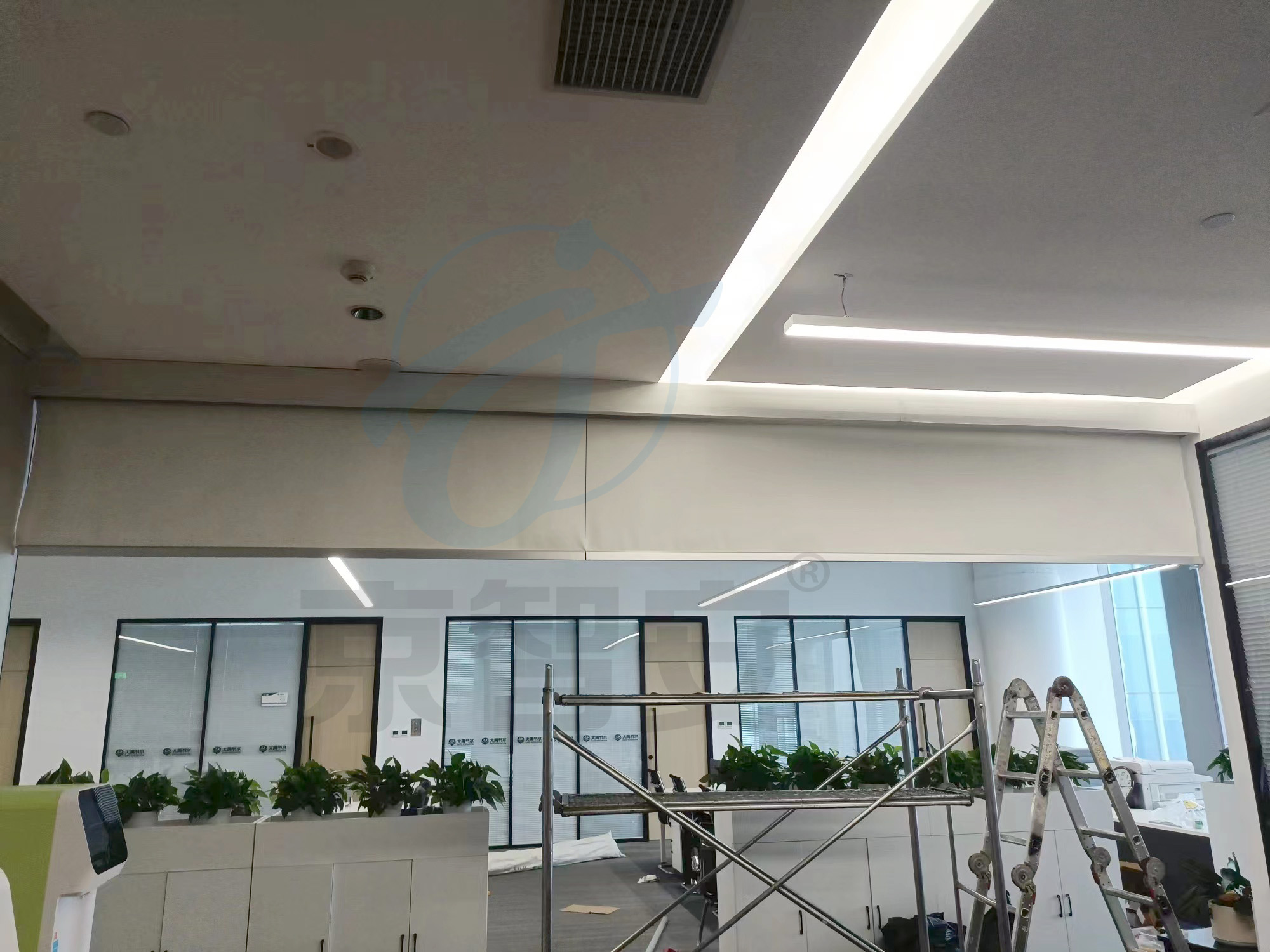 办公楼电动挡烟垂壁